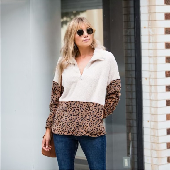 Color Block Half Zip Pull Over - Picture 2 of 5